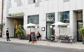 Hotel Gat Point Charlie